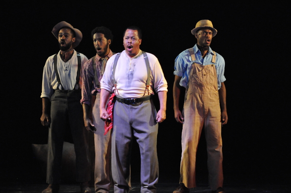 Photo Flash: First Look at Michel Bell, Ciaran Sheehan, Sarah Oakes Muirhead and More in SHOW BOAT at Reagle Music Theatre Image