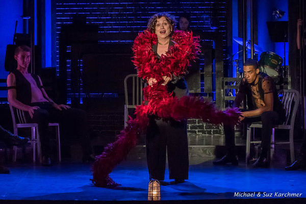 Photo Flash: First Look at Peregrine Theatre Ensemble's Sultry CHICAGO Image