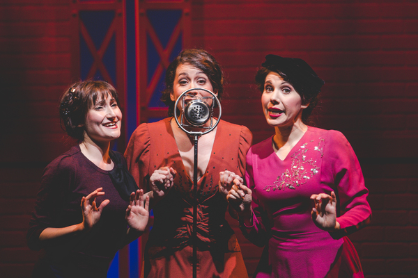 Photo Flash: First Look at AMERIKE - THE GOLDEN LAND at National Yiddish Theatre Folksbiene 