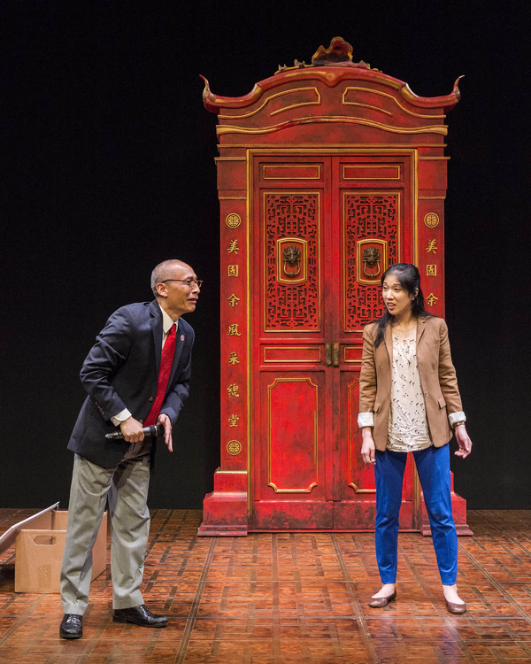 Photo Flash: First Look at KING OF THE YEES, Opening This Weekend at the Douglas Image