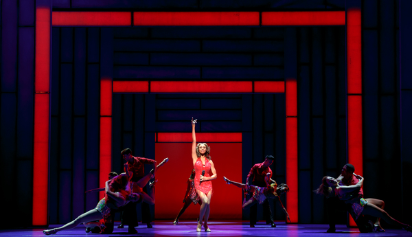 Photo Flash: First Look at THE BODYGUARD at The Hobby Center Image