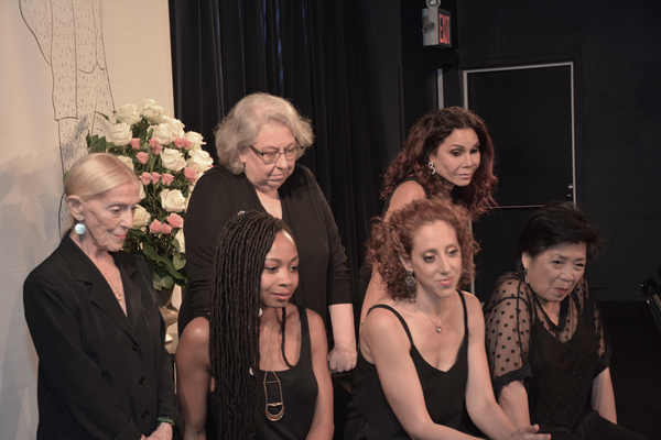 Sondra Lee, Jayne Houdyshell, Daphne Rubin-Vega, Sheria Irving, Alison Cimmet and Mia Photo