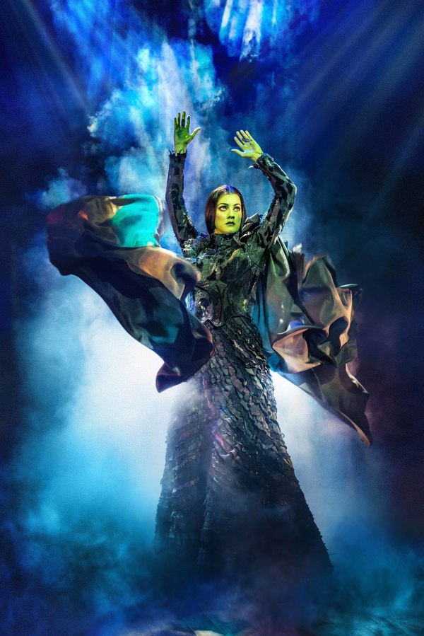 Photo Flash: First Look at New West End Cast of WICKED Image