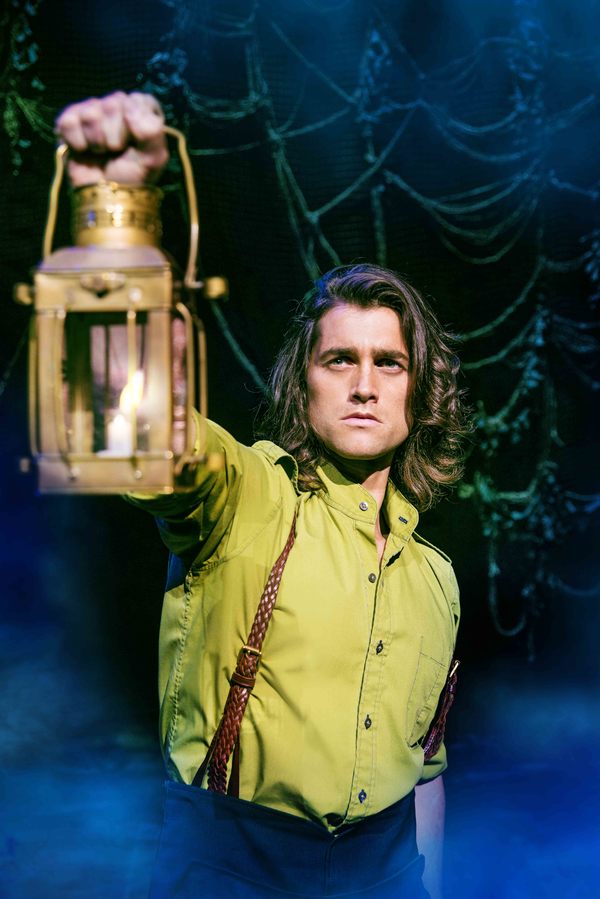 Photo Flash: First Look at New West End Cast of WICKED Image