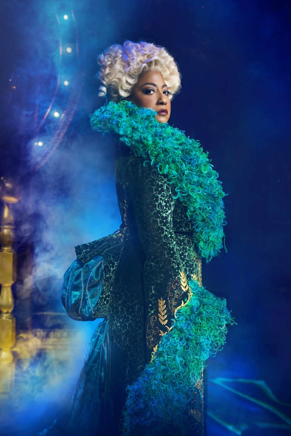 Photo Flash: First Look at New West End Cast of WICKED Image