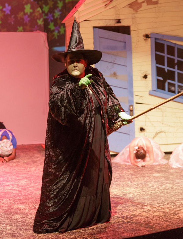 Photo Flash: The Wizard of Oz at the Wilson Theater 