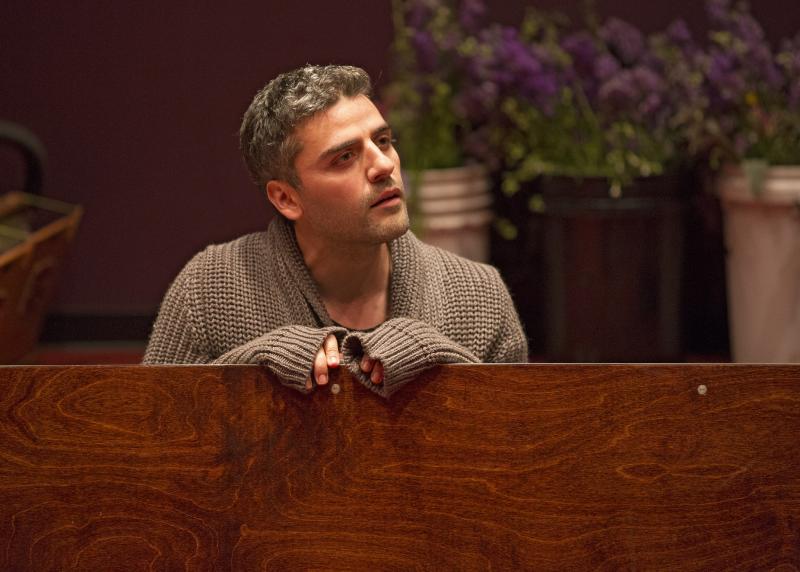 Review: Oscar Isaac Stars in Sam Gold's Jaunty Rendering of HAMLET Image