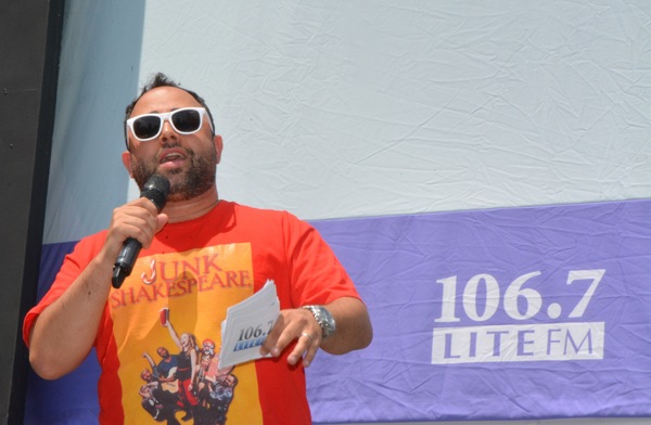 Photo Coverage: The Casts of WAITRESS, CATS, and More at Broadway In Bryant Park 