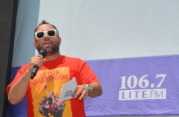 Photo Coverage: The Casts of WAITRESS, CATS, and More at Broadway In Bryant Park Image