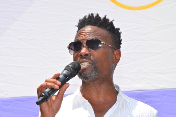 Photo Coverage: The Casts of WAITRESS, CATS, and More at Broadway In Bryant Park Image