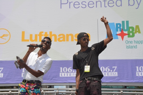 Photo Coverage: The Casts of WAITRESS, CATS, and More at Broadway In Bryant Park Image