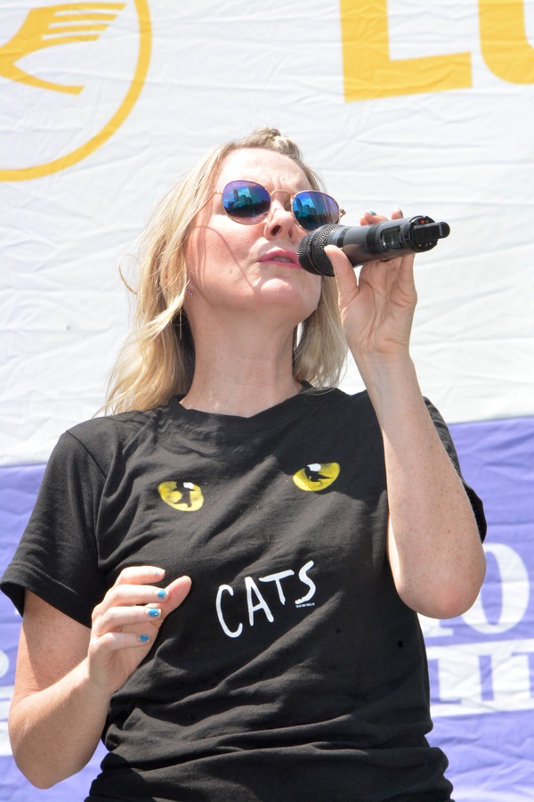 Photo Coverage: The Casts of WAITRESS, CATS, and More at Broadway In Bryant Park  Image