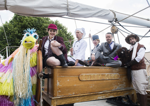 Photo Flash: Cast of THE HUNTING OF THE SNARK Visit Cutty Sark 