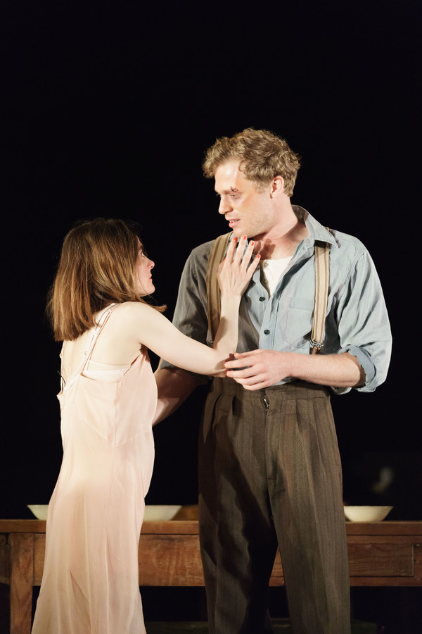 Photo Flash: First Look at GIRL FROM THE NORTH COUNTRY at the Old Vic Image
