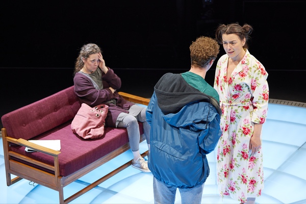 Photo Flash: First Look at MOSQUITOES at the National Theatre Image