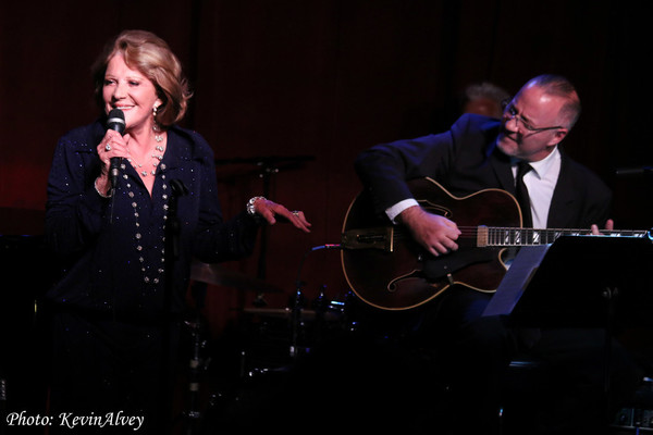 Photo Flash: Linda Lavin Returns to Birdland with MY SECOND FAREWELL CONCERT Image