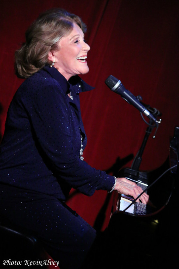 Photo Flash: Linda Lavin Returns to Birdland with MY SECOND FAREWELL CONCERT Image