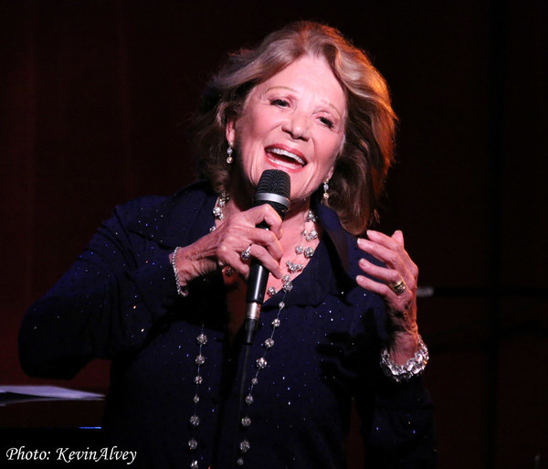 Photo Flash: Linda Lavin Returns to Birdland with MY SECOND FAREWELL CONCERT Image