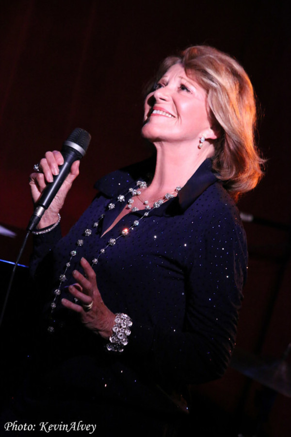 Photo Flash: Linda Lavin Returns to Birdland with MY SECOND FAREWELL CONCERT Image