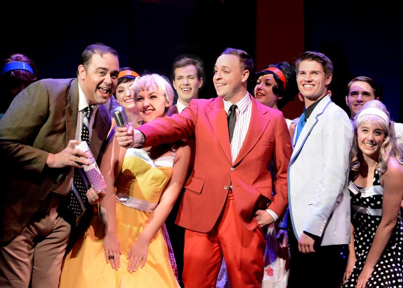 BWW Review: Laguna Playhouse Welcomes Adorably Plucky HAIRSPRAY BWW Review: Laguna Playhouse Welcomes Adorably Plucky HAIRSPRAY