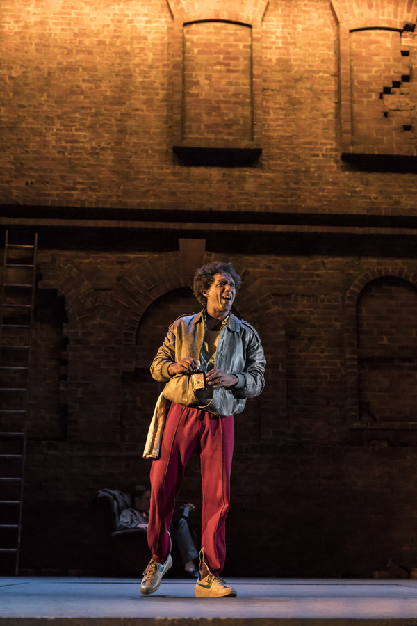 Photo Flash: First Look at John Tiffany-Helmed ROAD at the Royal Court Theatre Image