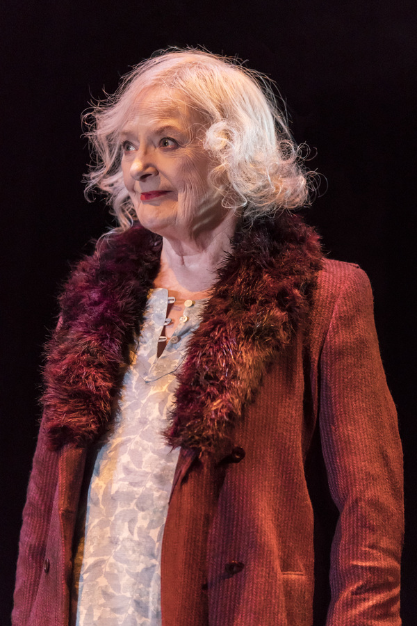 Photo Flash: First Look at John Tiffany-Helmed ROAD at the Royal Court Theatre Image