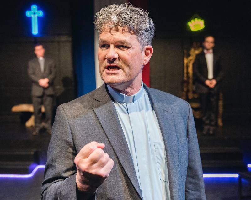 Review: SAINT JOAN Charges in at Fred Stone Theatre Image