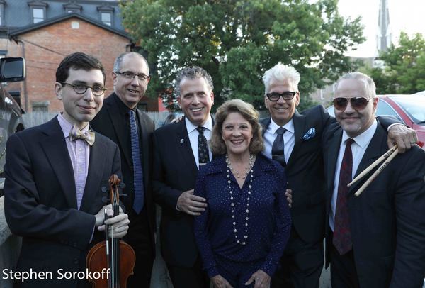 Photo Coverage: Linda Lavin Plays Helsinki On Broadway Image