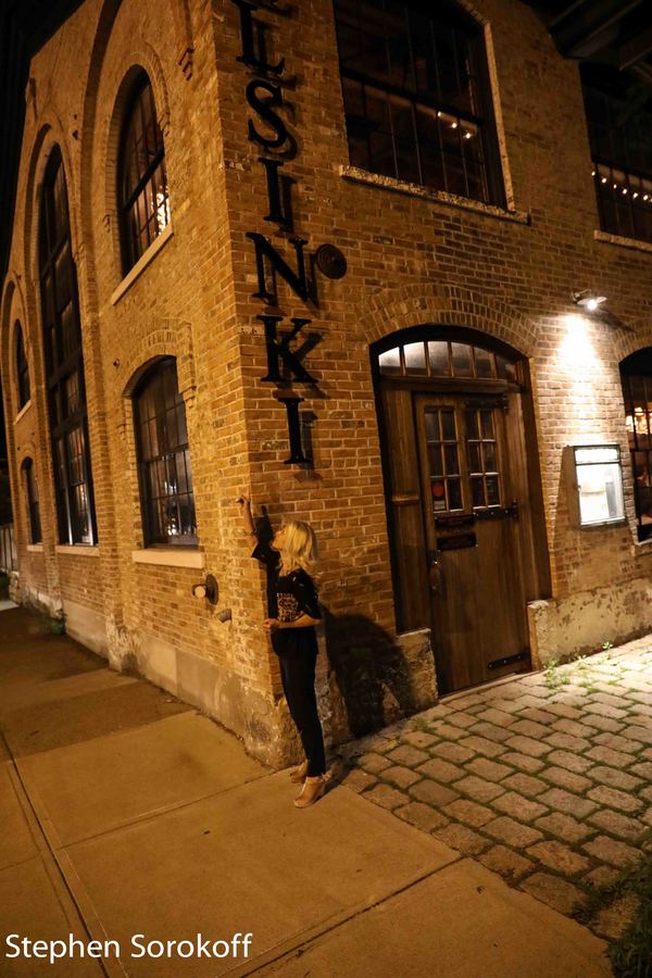 Photo Coverage: Linda Lavin Plays Helsinki On Broadway Image