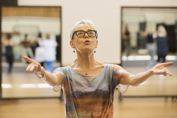 Photo Flash: In Rehearsals for FOLLIES at National Theatre  Image