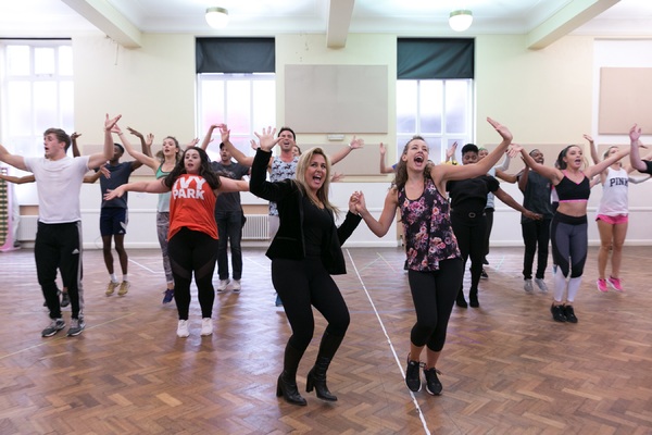 Photo Flash: Welcome to the 60s! Inside Rehearsals for HAIRSPRAY Ahead of UK Tour 