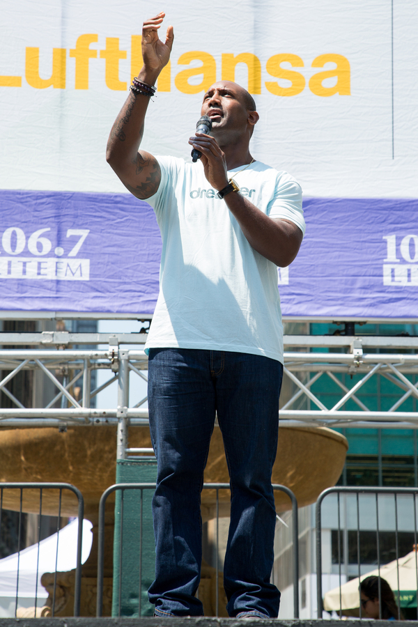 Photo Coverage: The Casts of MISS SAIGON, GREAT COMET & More Belt It Out at Bryant Park! Image