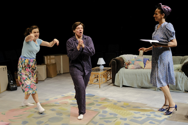 Photo Flash: First Look at DI AND VIV AND ROSE at Stephen Joseph Theatre Image