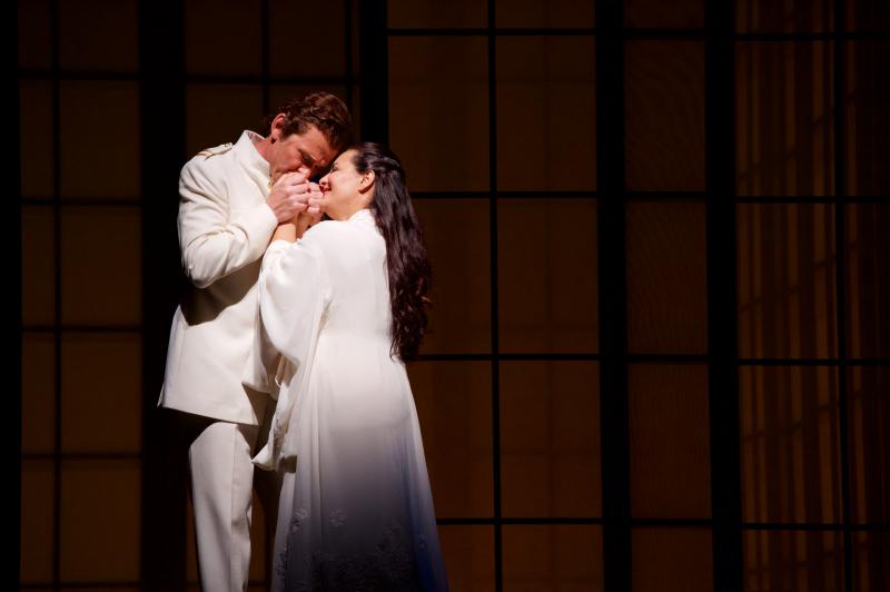 Review: Seattle Creates Magic in Opening Night MADAME BUTTERFLY Image