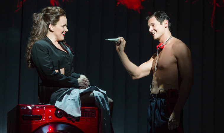 BWW First Person: What A Difference A Transfer Can Make; Looking at the Differences in Shows Between London and New York Image