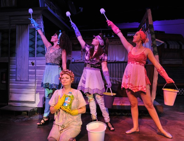 Photo Flash: Trailers are Rockin' in THE GREAT AMERICAN TRAILER PARK MUSICAL 