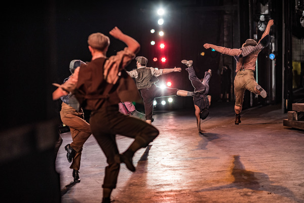 BWW Photo Exclusive: Watch What Happens... Backstage with NEWSIES at The Muny! Image