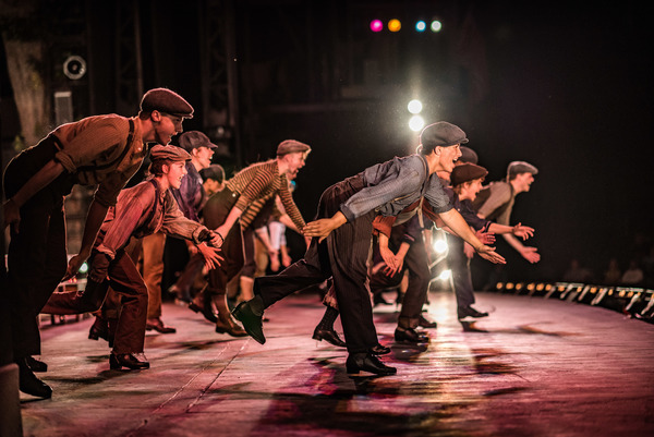 BWW Photo Exclusive: Watch What Happens... Backstage with NEWSIES at The Muny! Image