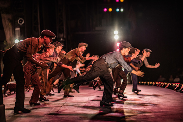 BWW Photo Exclusive: Watch What Happens... Backstage with NEWSIES at The Muny! Image