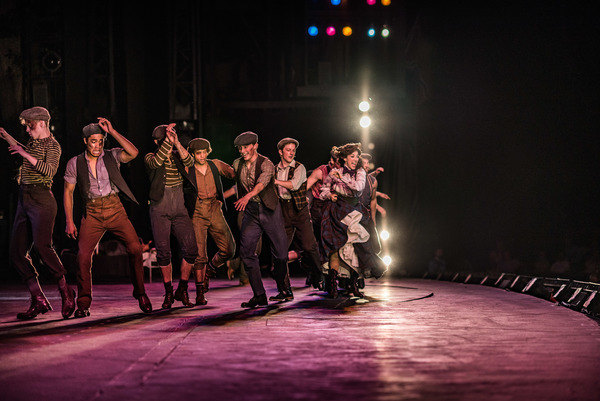 BWW Photo Exclusive: Watch What Happens... Backstage with NEWSIES at The Muny! Image