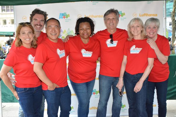 Photo Coverage: Casts of COME FROM AWAY. CHARLIE, and More Dazzle Broadway In Bryant Park 