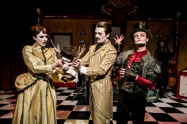 Photo Flash: First Look at Black Button Eyes Productions' SHOCKHEADED PETER Image