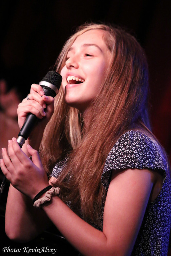 Photo Flash: The Beverly Bombshells, Colleen Ballinger and More Take the Stage at Birdland 