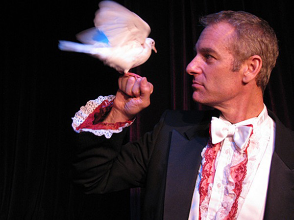 Photo Flash: Immersive Weekend of Amazement MAGICMANIA Set for Colony Theatre Image