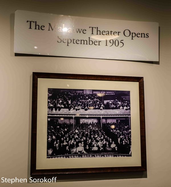 Photo Coverage: Sutton Foster Performs at Mahaiwe Performing Arts Center Image