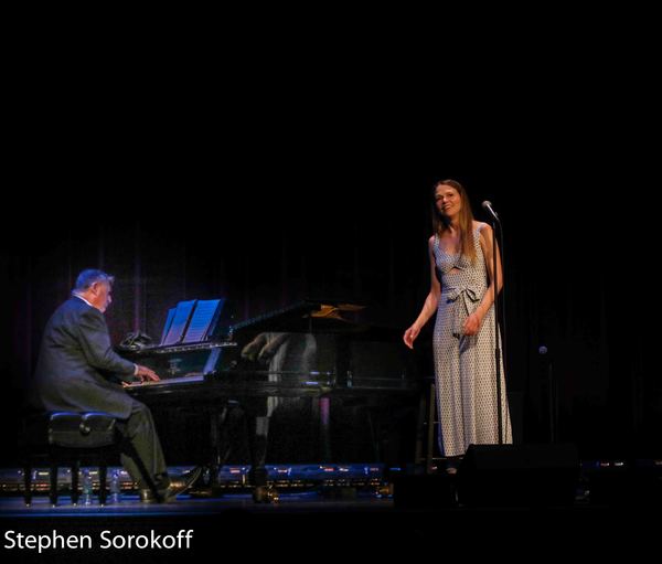 Photo Coverage: Sutton Foster Performs at Mahaiwe Performing Arts Center Image