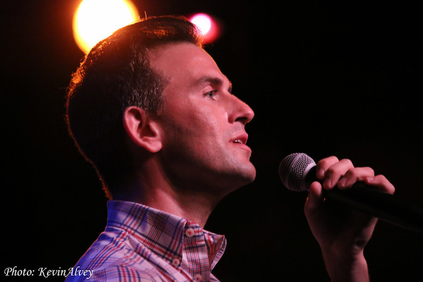 Photo Flash: BROADWAY AT BIRDLAND Series Welcomes Daniel Reichard Image