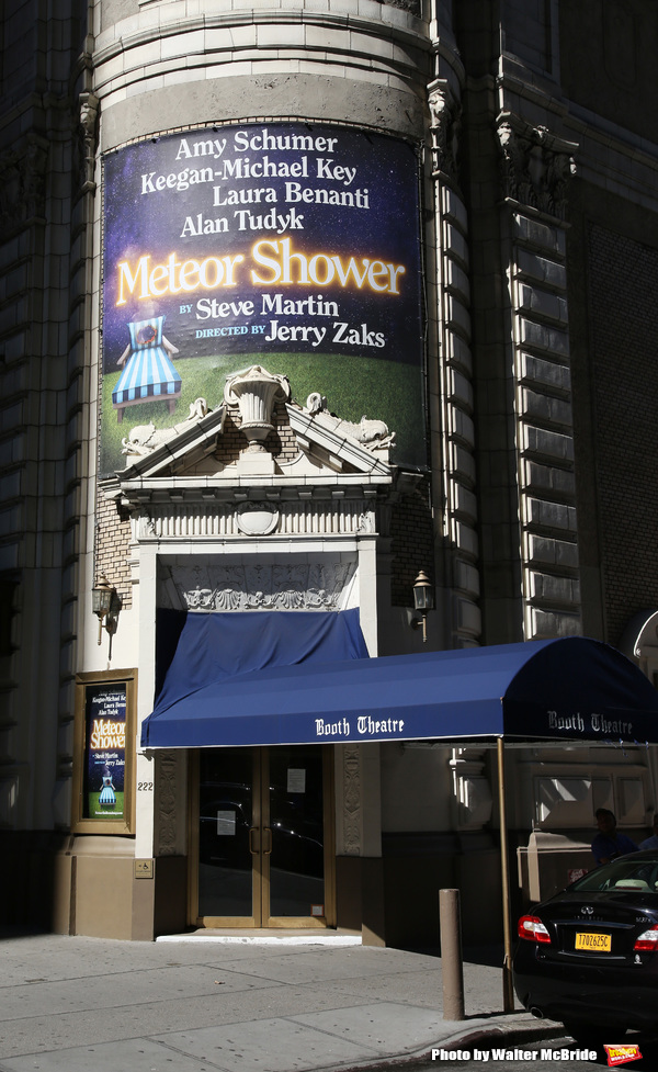 Up on the Marquee: METEOR SHOWER Image