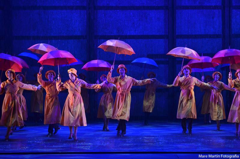 BWW Review: CANTANDO NA CHUVA (Singin' In The Rain) Gives Brazil a Shower of Joy