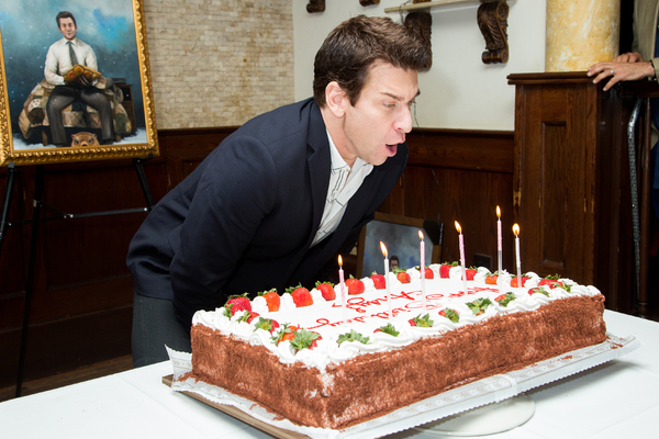 Photo Coverage: Andy Karl Receives GROUNDHOG DAY Portrait at Tony's Di Napoli! Image
